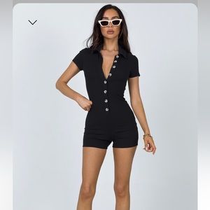 NWT Princess Polly Susie Romper Black
